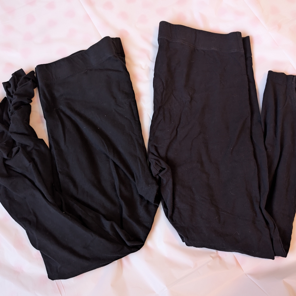 Set of Old Navy Women's Leggings, XL Black, Ruched Bottom/Cute Bow Cutout